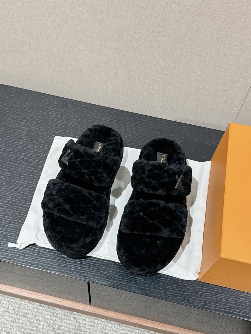 Louis Vuitton Slippers